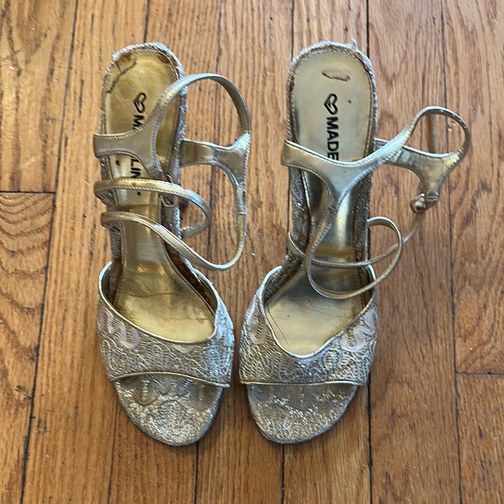 Madeline Y2K heels SIZE 7.5 gold